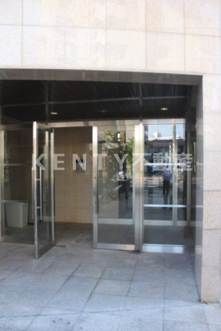 エントランス　建物の内部です