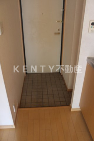 玄関　シンプルで使いやすい玄関です