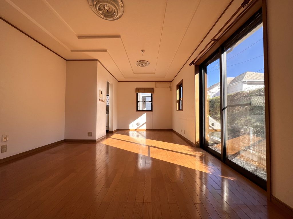 居室・リビング　リビングダイニングキッチン　約１４．５帖