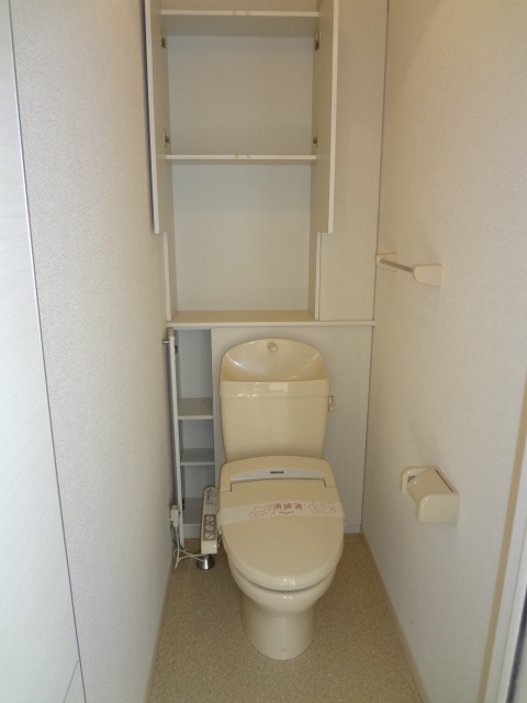 トイレ　ゆったりとした空間のトイレです