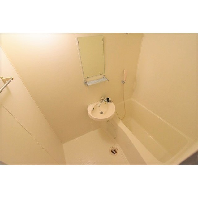 バス・シャワールーム　バス