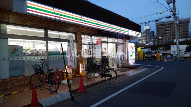 コンビニ　セブンイレブン 枚方牧野駅西口店（コンビニ）まで218m