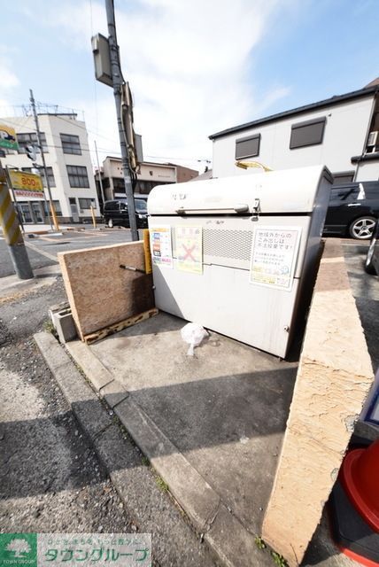 その他　敷地内ごみ置き場