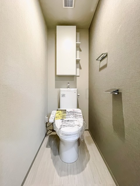 トイレ　※写真は同タイプ住戸です。