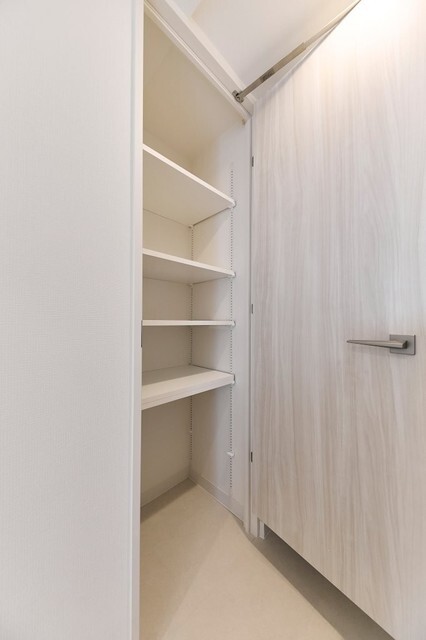 玄関　※写真は同タイプ住戸です。