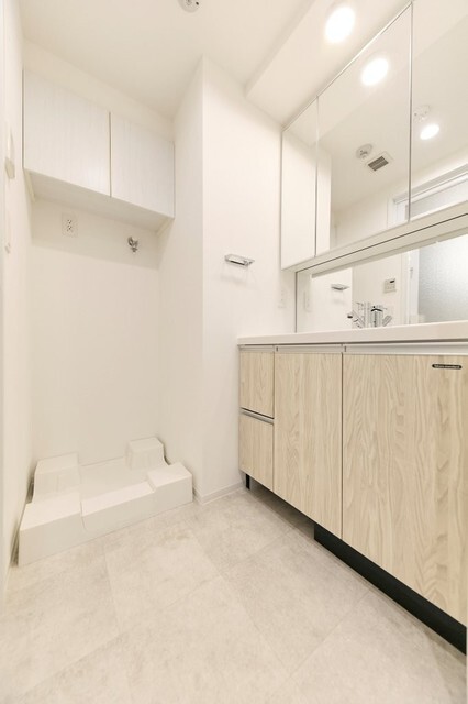 洗面設備　※写真は同タイプ住戸です。