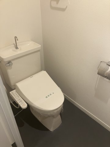 トイレ　清潔感のあるトイレです