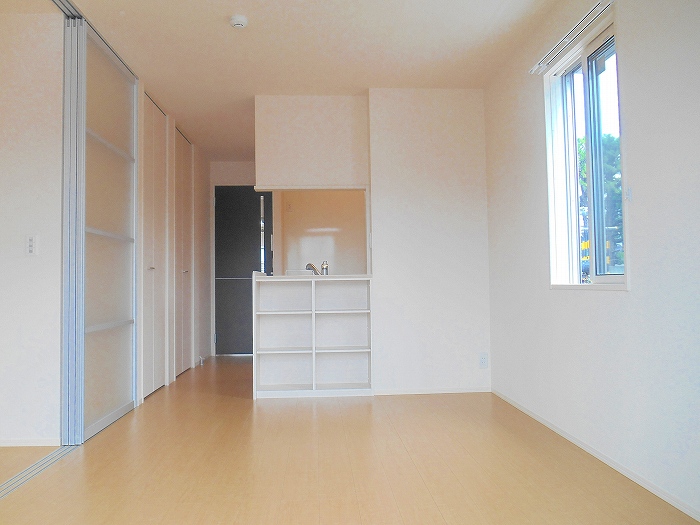 居室・リビング　反転写真です