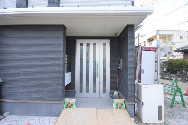 エントランス　エントランス