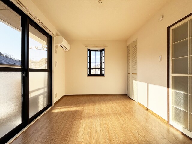 居室・リビング　６帖洋室