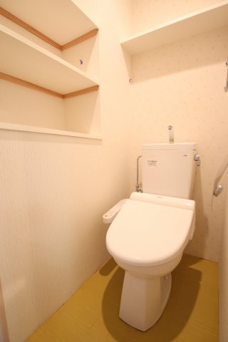 トイレ　トイレもきれいです