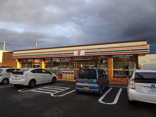 コンビニ　セブンイレブン 富山堀川本郷店（コンビニ）まで1197m