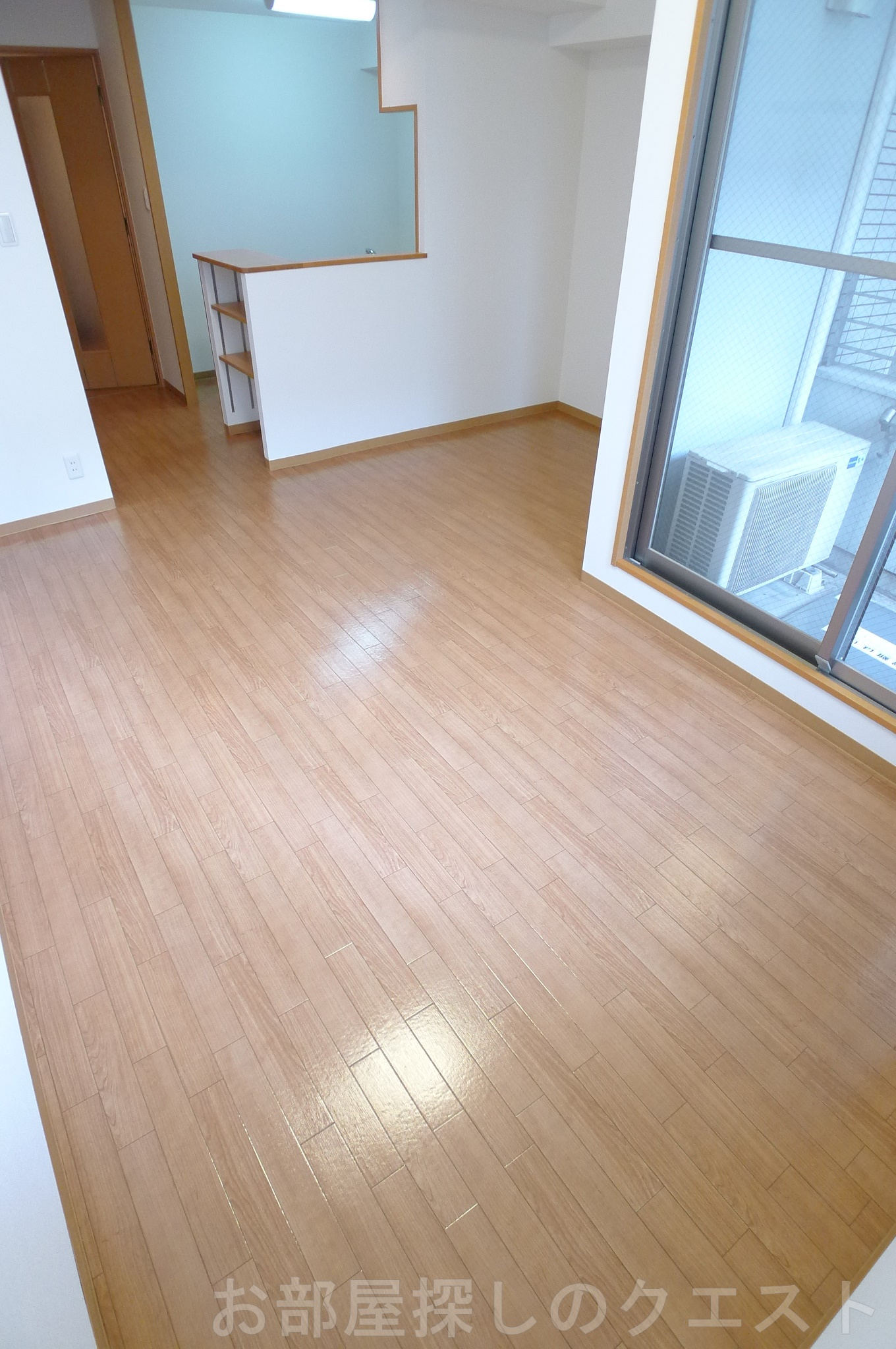 居室・リビング　（写真は同タイプ）