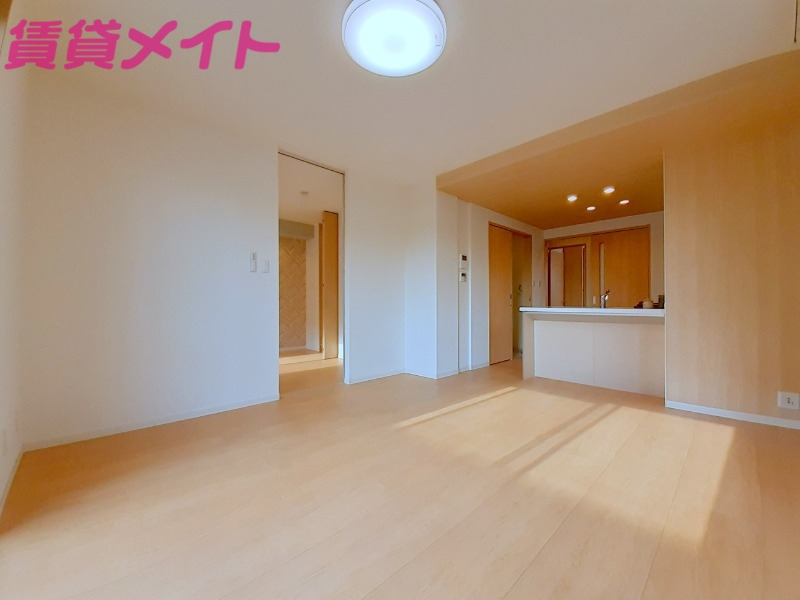 居室・リビング　同型反転タイプ