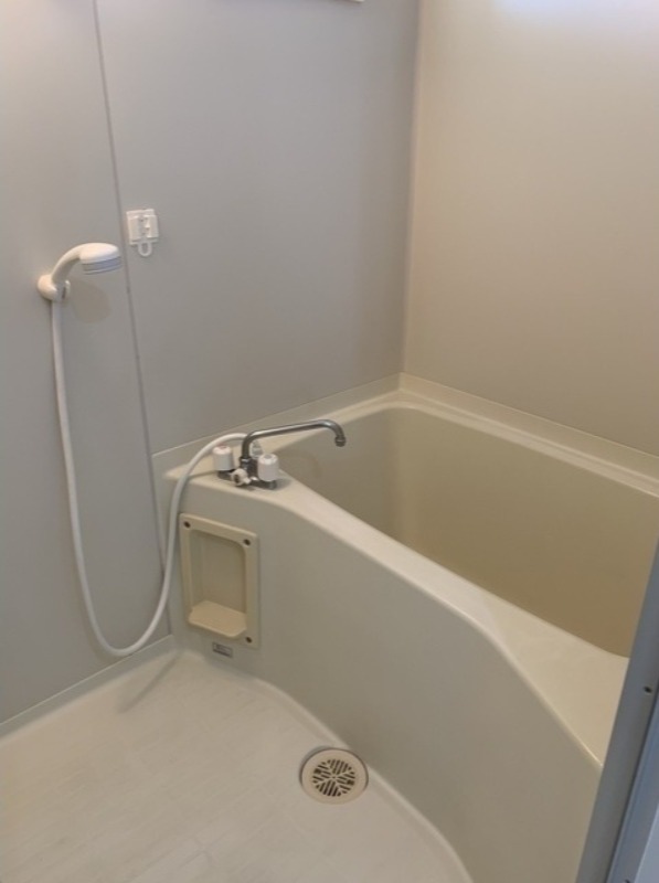 バス・シャワールーム　図面と現状に相違がある場合には現状を優先