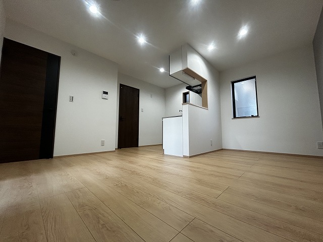 居室・リビング　リビング約11.3帖　　お洒落な室内空間