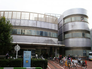 図書館　北区立神谷図書館（図書館）まで436m