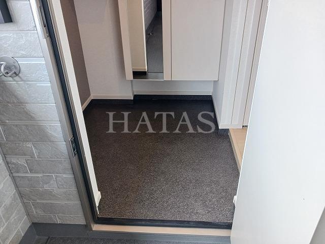 玄関　同型タイプのお写真です。実際の色や仕様が相違する場合がありま