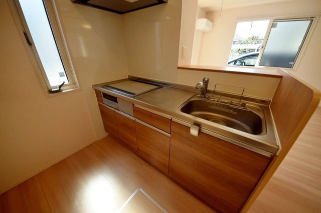 キッチン　同物件の別のお部屋の参考写真です☆