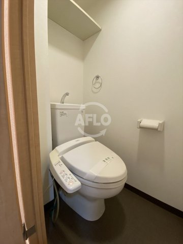 トイレ　サムティ中之島公園南　温水洗浄便座