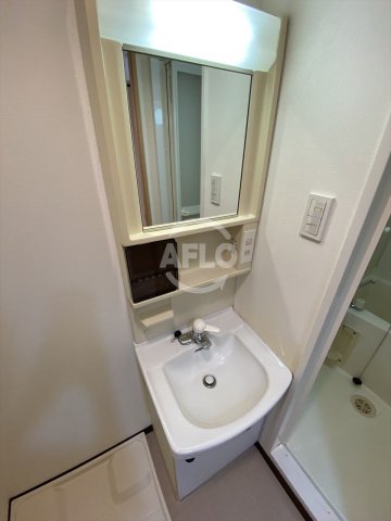 洗面設備　サムティ中之島公園南　洗面化粧台