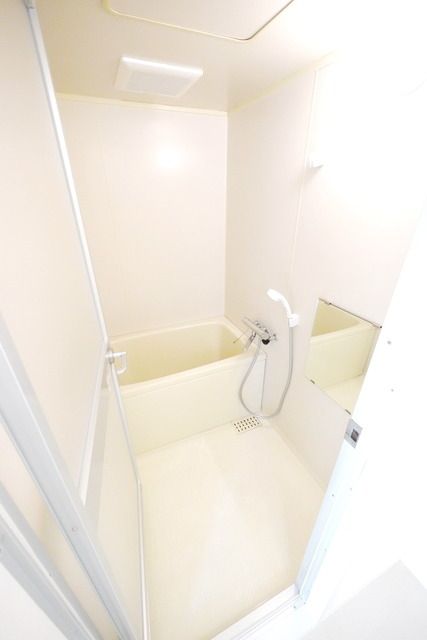 バス・シャワールーム　別部屋イメージ