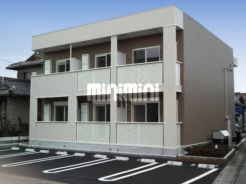 建物外観　南向き。日当たり良好です。