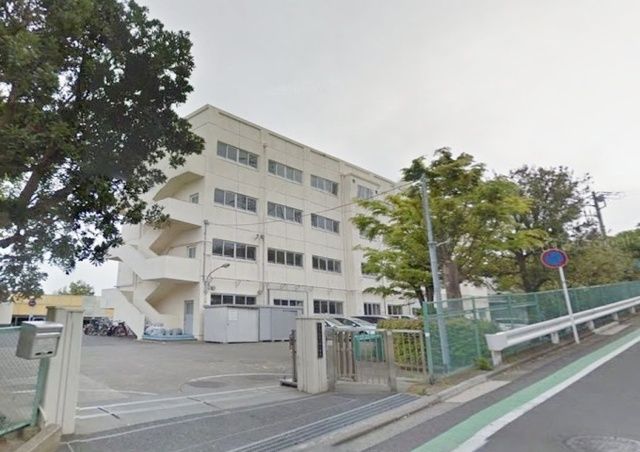 小学校　横浜市立小菅ケ谷小学校（小学校）まで1202m