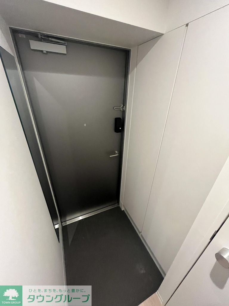 玄関　バルコニー