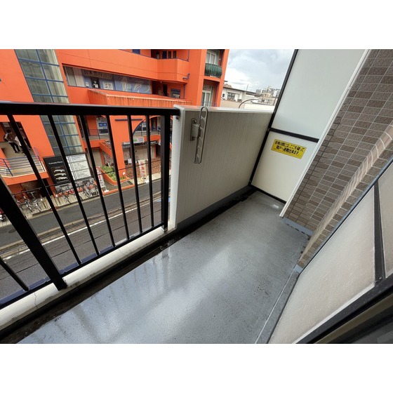 バルコニー　他部屋参考写真です