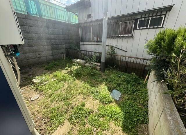 庭　アパートにはない、庭付き。使い方はアイデア次第。
