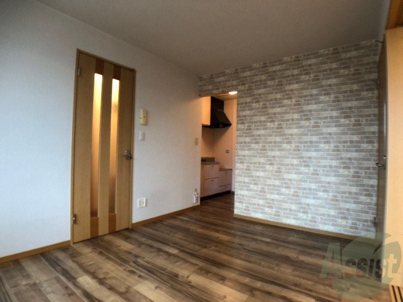 居室・リビング　広くてキレイなお部屋が広がっていて、充実した生活が送れそう。