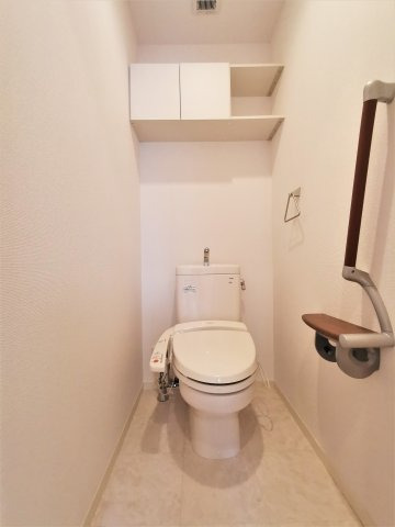 トイレ　同施工業者、別物件、類似間取りのイメージ写真です