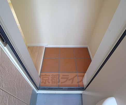 玄関　お部屋が見えないのがいいですね。