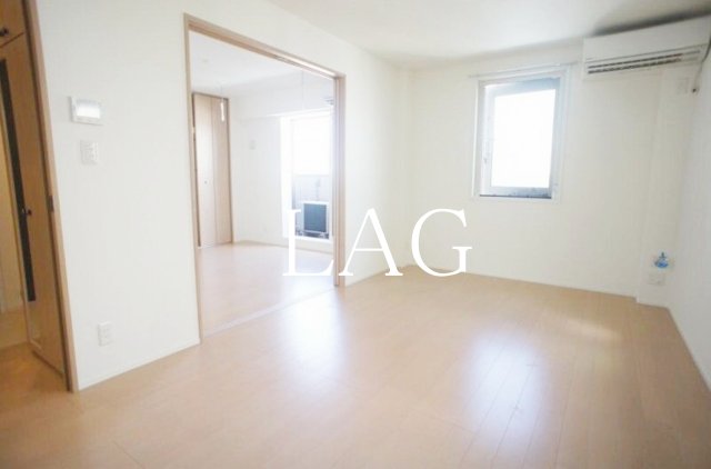 居室・リビング　洋室のお部屋です。