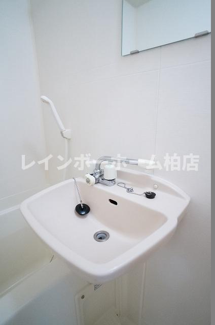 洗面設備　洗面台です
