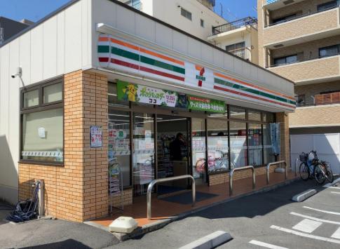 コンビニ　セブンイレブン新宿中落合3丁目店（コンビニ）まで472m