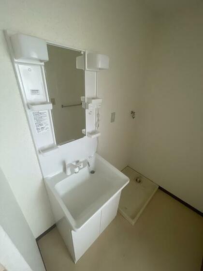洗面設備　シャンプードレッサー付
