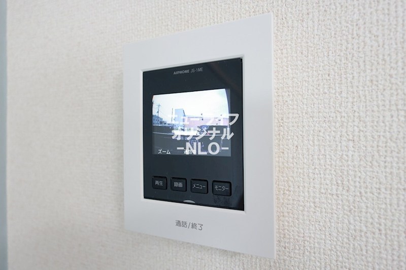 セキュリティ　室内から訪問者を確認できて安心のテレビモニターホン付♪