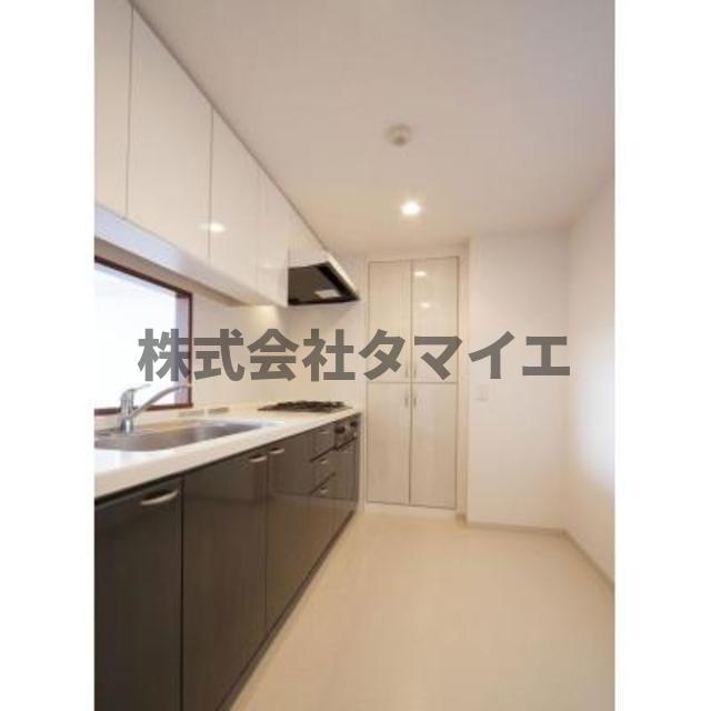 キッチン　※写真は同タイプ住戸です。