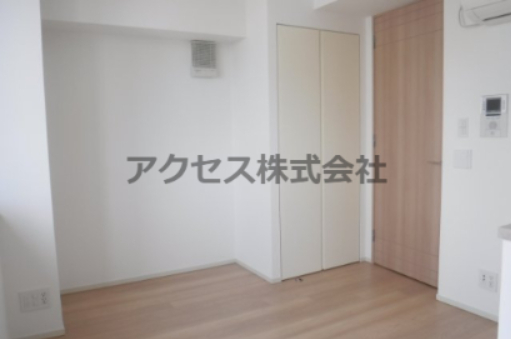 居室・リビング　※同建物別室、別タイプ、参考写真