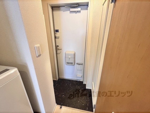 クレイノコンフォール杭瀬北新町の玄関写真