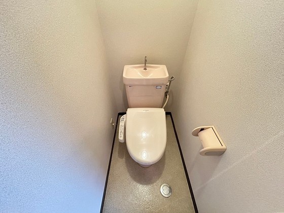 トイレ　※別部屋の写真です