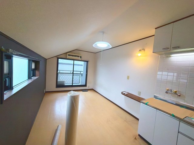 アールメゾンの居間写真