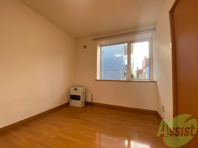 居室・リビング　広くてキレイなお部屋が広がっていて、充実した生活が送れそう。