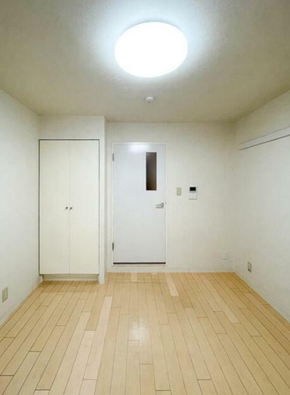 その他部屋・スペース　リビングを別角度から