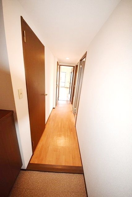 グレイスコート二俣川弐番館の玄関写真
