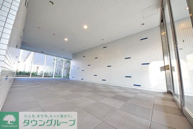 エントランス　お問合せはタウンハウジングまで！※現地待合わせ相談可能