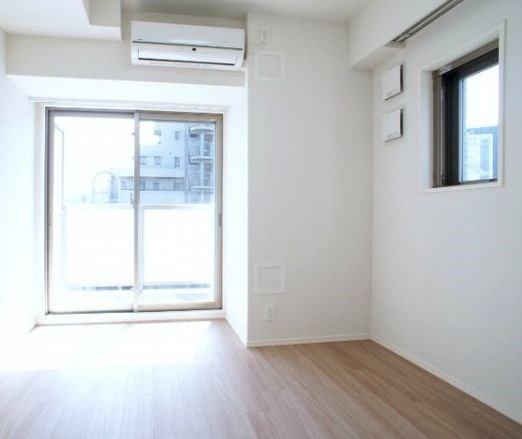居室・リビング　別号室参考写真