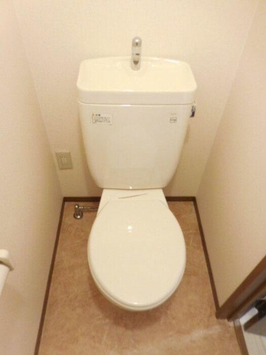 ＪＲ東海道本線 藤枝駅 徒歩18分 2階建 築26年のトイレ写真